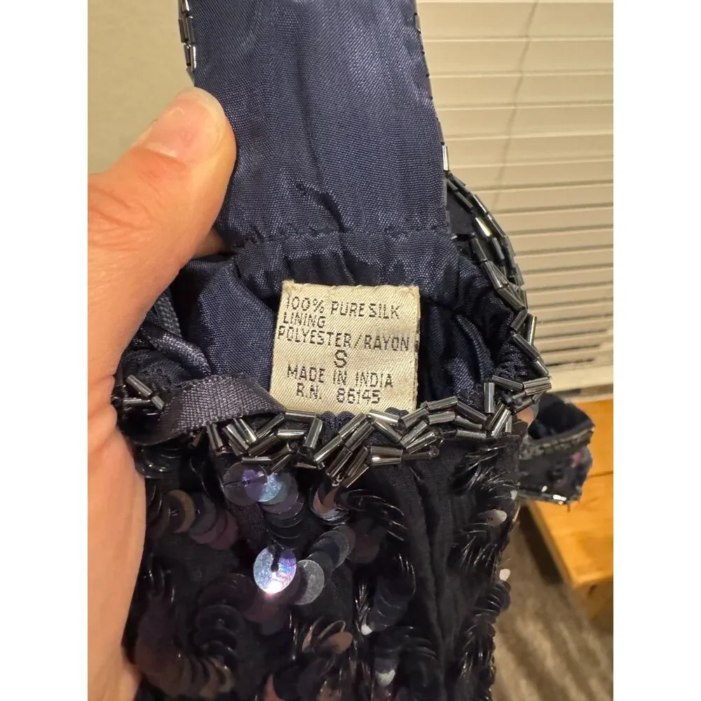 Beautiful Navy Blue 90s sequined, beaded formal gown - Picture 3 of 9